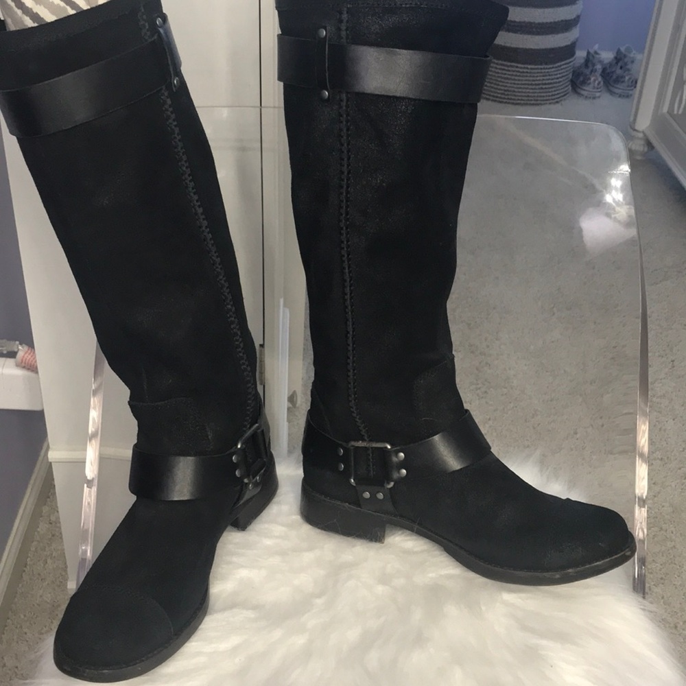 Ugg tall black boots with buckle